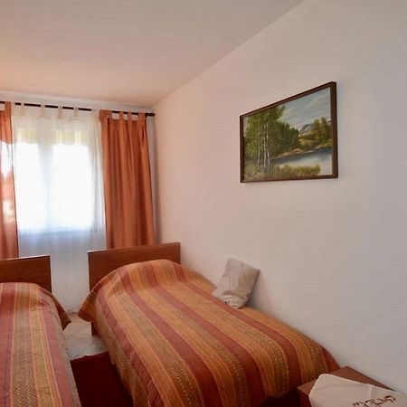 Apartment Dana Ровинь Экстерьер фото
