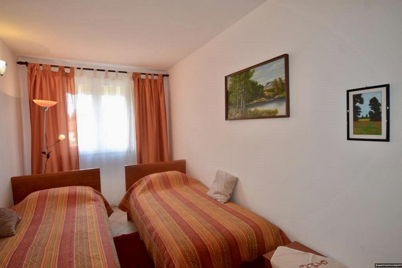 Apartment Dana Ровинь Экстерьер фото