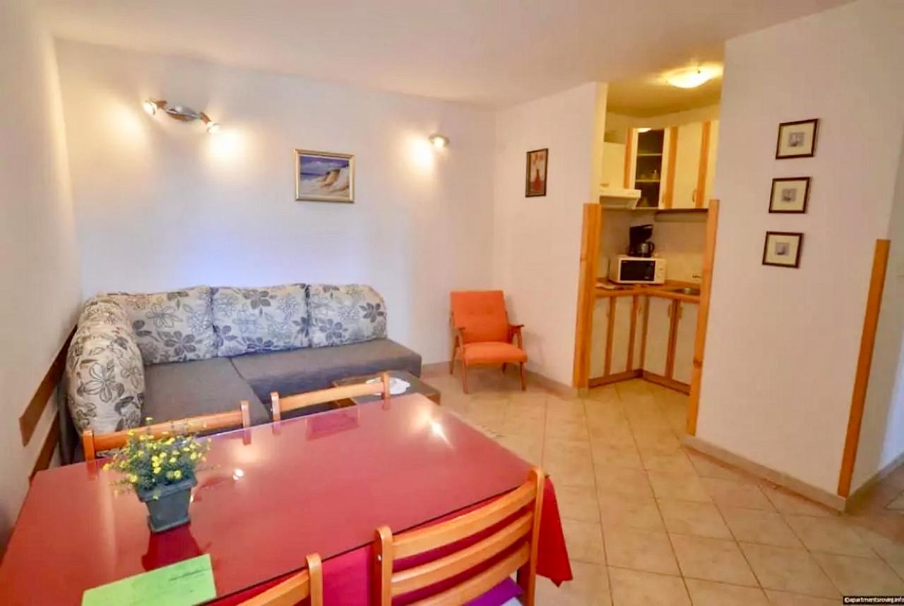 Apartment Dana Ровинь Экстерьер фото